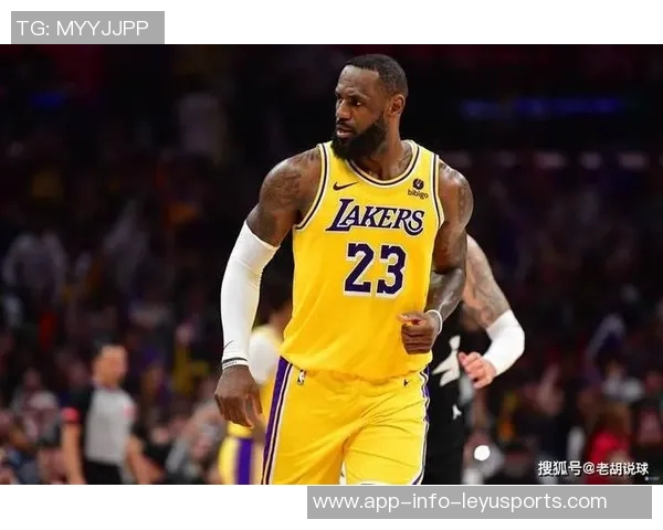 余华谈詹姆斯:从小皇帝加盟骑士起我便成为他的忠实粉丝 余华谈詹姆斯:从小皇帝加盟骑士起我便成为他的忠实粉丝