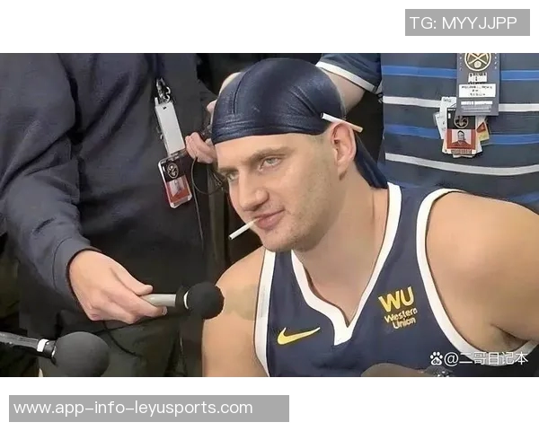 约基奇首节全力以赴对决戈贝尔5投全中砍下13分5篮板3助攻 约基奇首节全力以赴对决戈贝尔5投全中砍下13分5篮板3助攻