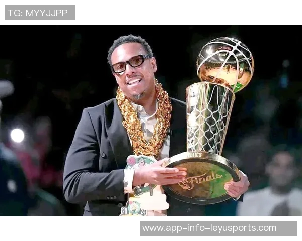 皮尔斯醉驾被控血液酒精含量超标引发关注 皮尔斯醉驾被控血液酒精含量超标引发关注