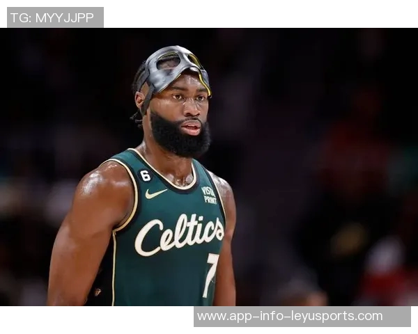 今天绿军主场迎战76人杰伦布朗伤愈复出助力球队争胜 今天绿军主场迎战76人杰伦布朗伤愈复出助力球队争胜