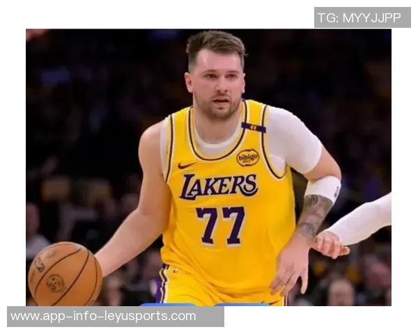 文森特解析与首发默契之道聚焦防守与组织为东契奇和里夫斯开辟空间 文森特解析与首发默契之道聚焦防守与组织为东契奇和里夫斯开辟空间