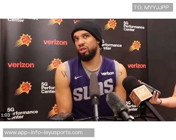 布克出手次数偏少狄龙呼吁他应更加自信展现得分能力 布克出手次数偏少狄龙呼吁他应更加自信展现得分能力