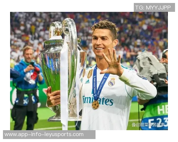 C罗有望在一年内成为足坛首位千球传奇引发热议 C罗有望在一年内成为足坛首位千球传奇引发热议