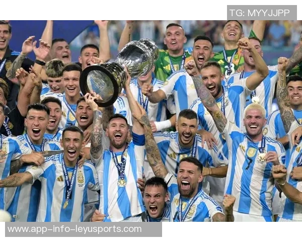 罗马诺透露欧洲多家俱乐部对西雅图海湾人20岁中场巴尔加斯产生浓厚兴趣 罗马诺透露欧洲多家俱乐部对西雅图海湾人20岁中场巴尔加斯产生浓厚兴趣