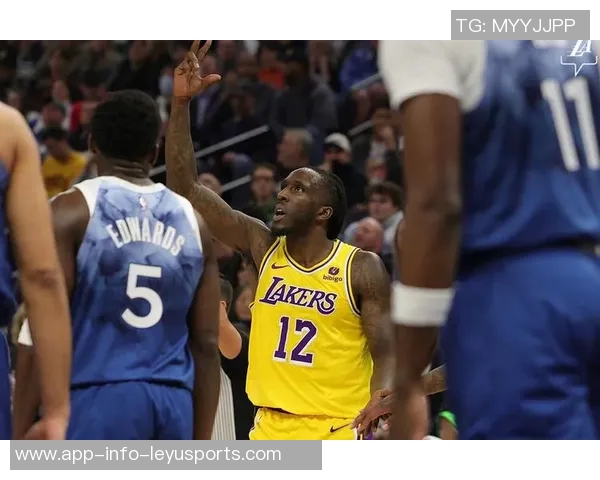 浓眉半场表现抢眼19分钟内高效砍下17分助球队争胜