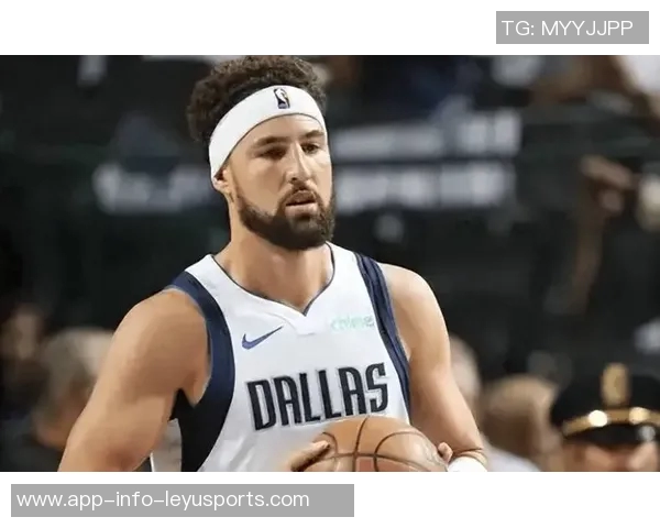 克莱汤普森状态低迷9投仅3中三分球命中率惨淡仅1中6