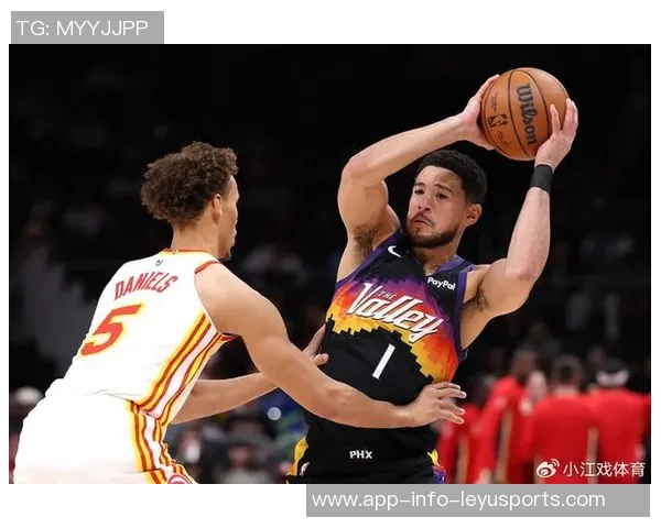 布克第三节狂砍18分奥特称有超级巨星在身边才能见证这样的辉煌时刻