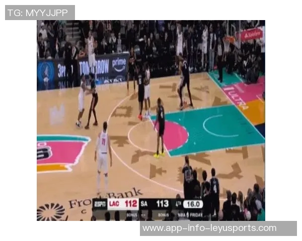 文班背靠背仅出战22分钟却高效砍下27分10板4帽助力球队逆转胜利